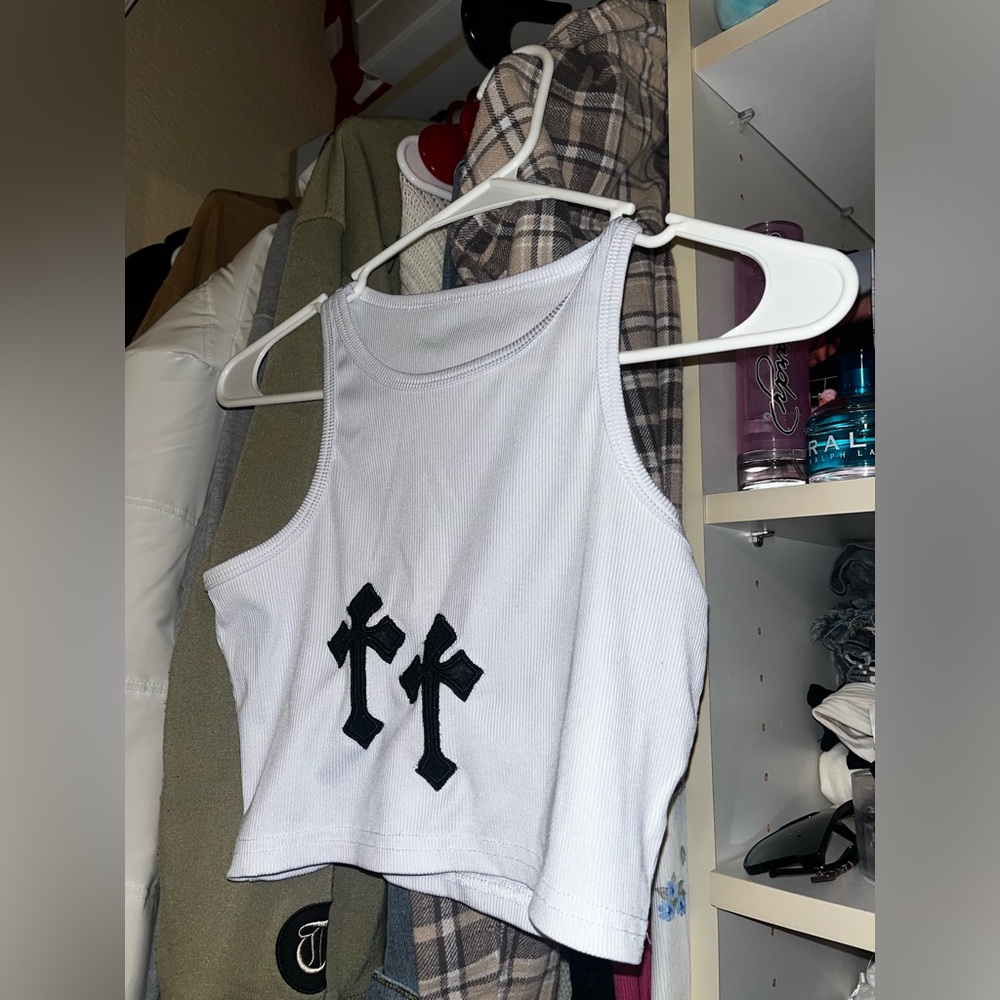 White Cross Crop top 🤍✝️